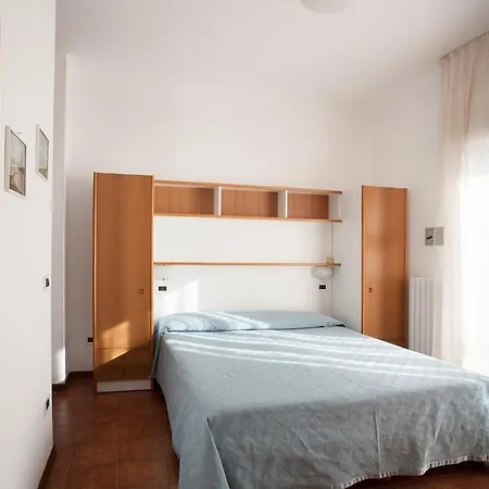 Casavacanze Internazionale 迪亚诺马里纳