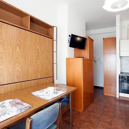 Casavacanze Internazionale 3* Диано-Марина