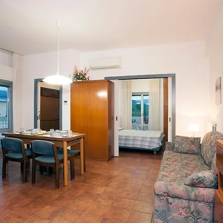 Casavacanze Internazionale Диано-Марина