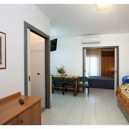 公寓式酒店 Casavacanze Internazionale 3*