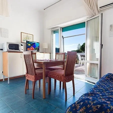 Casavacanze Internazionale Апарт-отель Диано-Марина