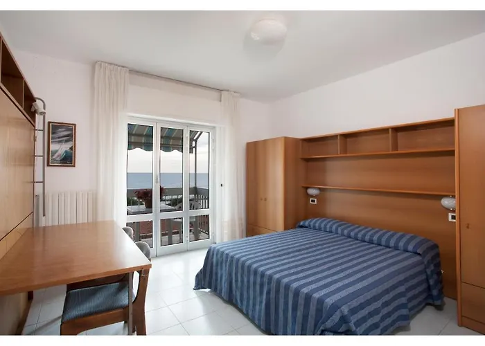 Casavacanze Internazionale 3* Diano Marina
