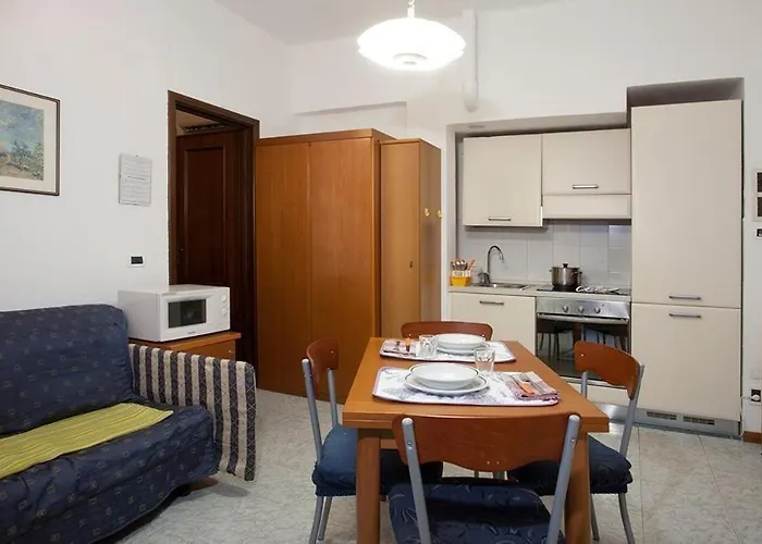 Casavacanze Internazionale 3* ディアーノ・マリーナ