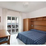 Casavacanze Internazionale 3* Ντιάνο Μαρίνα