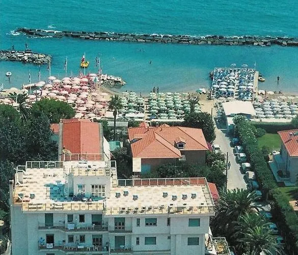 Casavacanze Internazionale Apart Otel Diano Marina